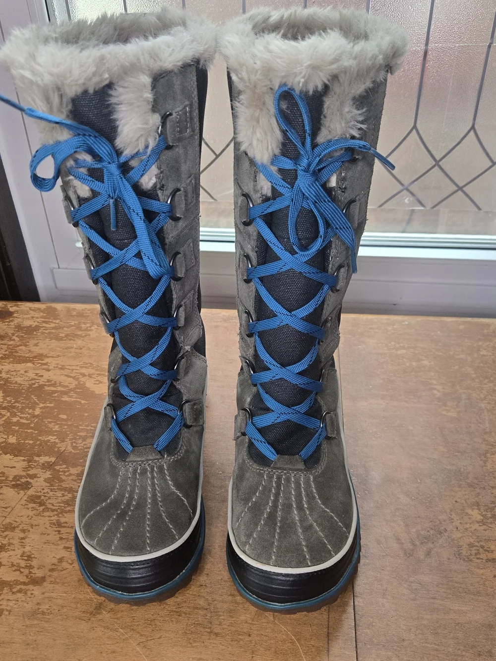 Sorel Tivoli High II Women's Winter Boots Size 7 Gray Blue Waterproof Faux Fur